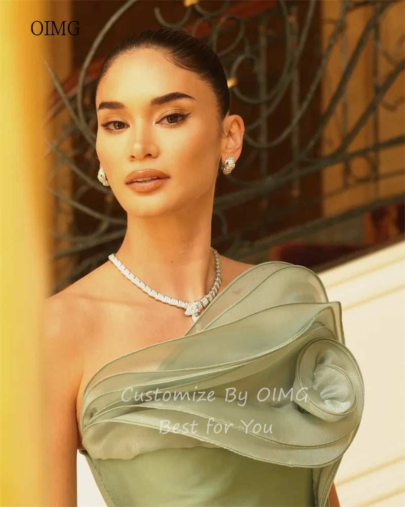 OIMG Green Strapless Mermaid Prom Gowns Satin Backless Tiered Formal Party Gown Floor Length Evening Dress 2026 Customized