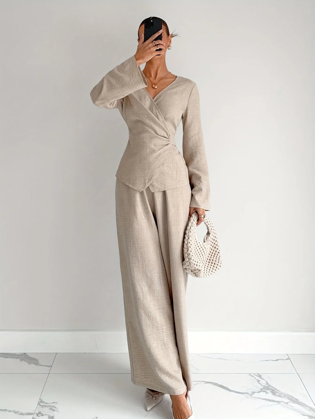 New Autumn Waist-Cinching Shirt Set Elegant Two-Piece Casual Comfortable Ensemble Fashionable Trendy Look