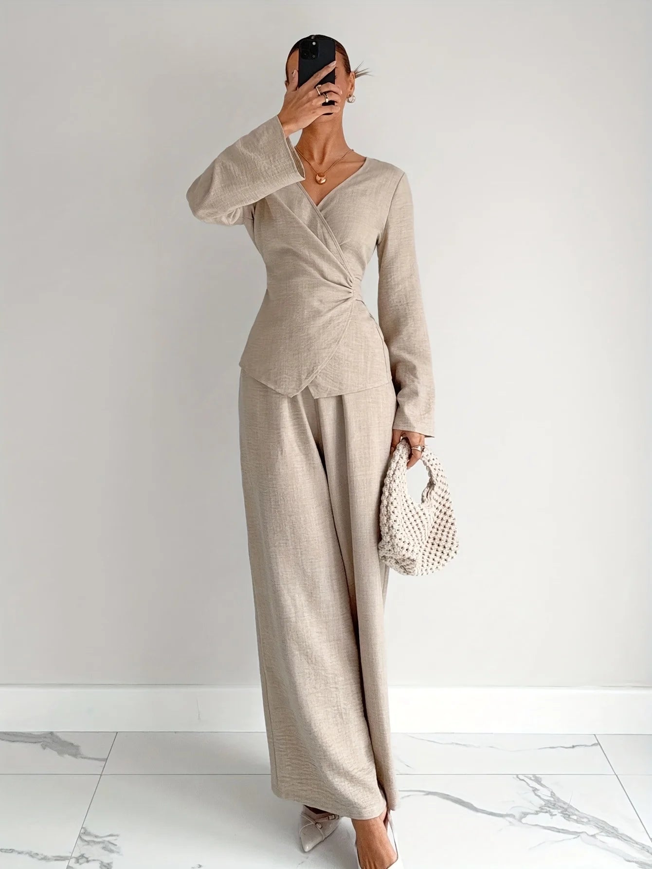 New Autumn Waist-Cinching Shirt Set Elegant Two-Piece Casual Comfortable Ensemble Fashionable Trendy Look